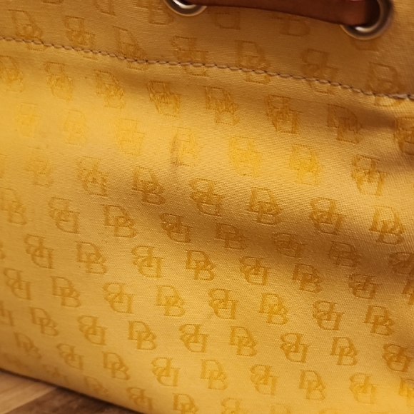 Dooney & Bourke Y2K Yellow Logo Canvas Tote Tan Leather Trim Vintage - Picture 4 of 13
